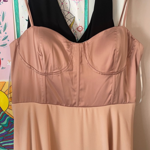 Lulu’s pink satin gown dress - Picture 2 of 4